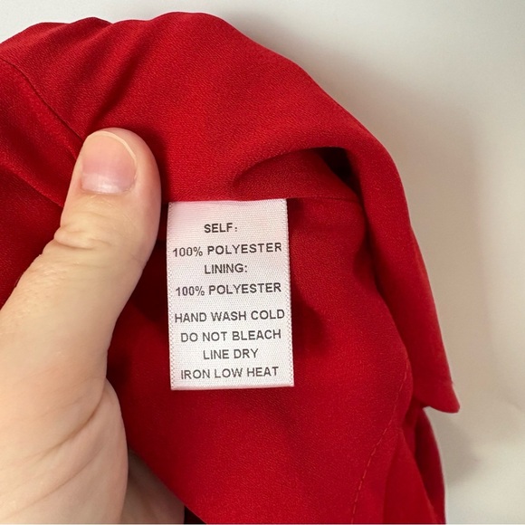 If By Sea Red Short Sleeve V Neck Wrap Blouse - Picture 5 of 6